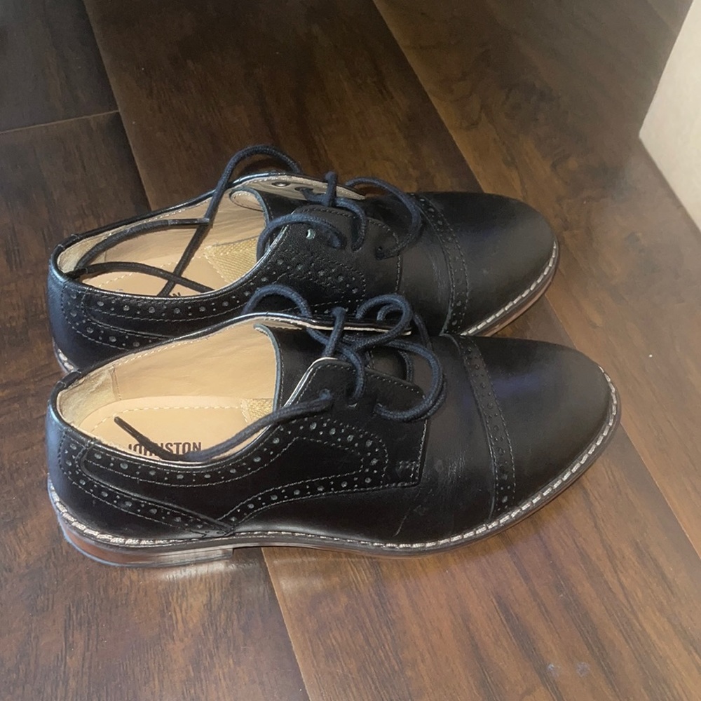 Boys Johnston & Murphy dress shoes